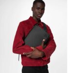 Louis Vuitton Unisex LV Aerogram Takeoff Messenger Black Grained Calf Leather – Image 10