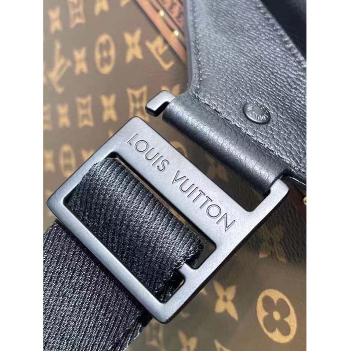 Louis Vuitton Unisex LV Aerogram Takeoff Sling Black Grained Calf Leather (10)