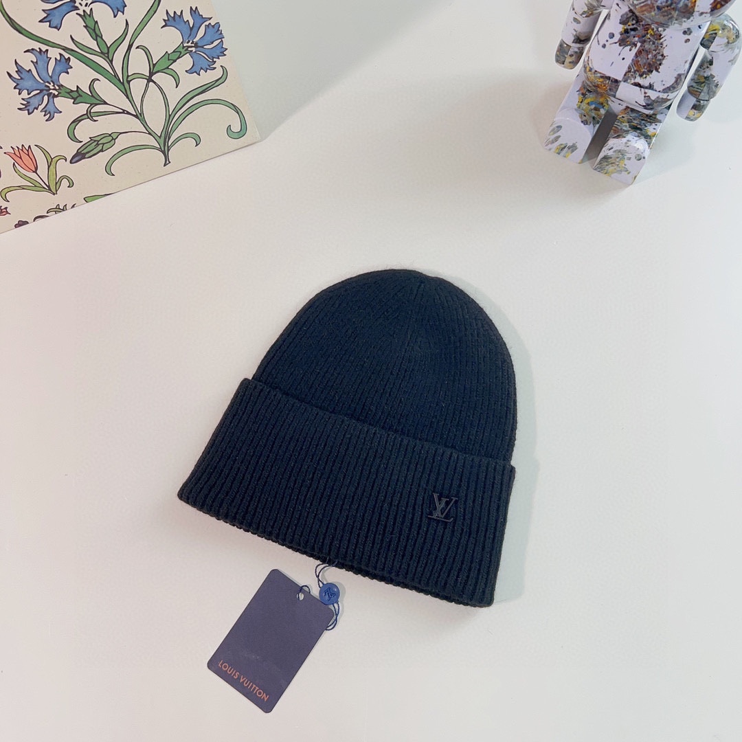 Louis Vuitton LV Ahead Beanie, Black, Free