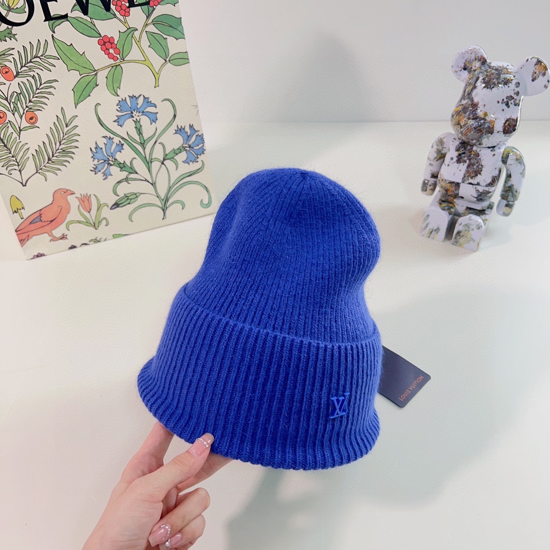 Louis Vuitton Beanie & Scarf Set In Blue - Fernize