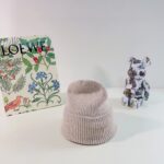 Louis Vuitton Unisex LV Ahead Beanie One Size Crème Beige Cashmere Enamel Initials - Bild 7