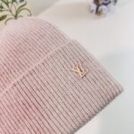 Louis Vuitton Unisex LV Ahead Beanie One Size Crème Beige Cashmere Enamel Initials - Bild 9