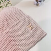 Louis Vuitton Unisex LV Ahead Beanie One Size Crème Beige Cashmere Enamel Initials (1)