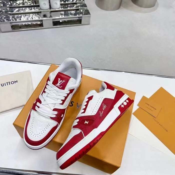 Leather low trainers Louis Vuitton Red size 40 IT in Leather - 31815445