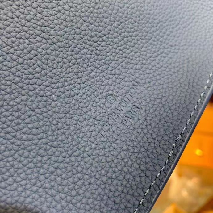 Louis Vuitton Unisex Takeoff Sling Khaki LV Aerogram Cowhide Leather (8)