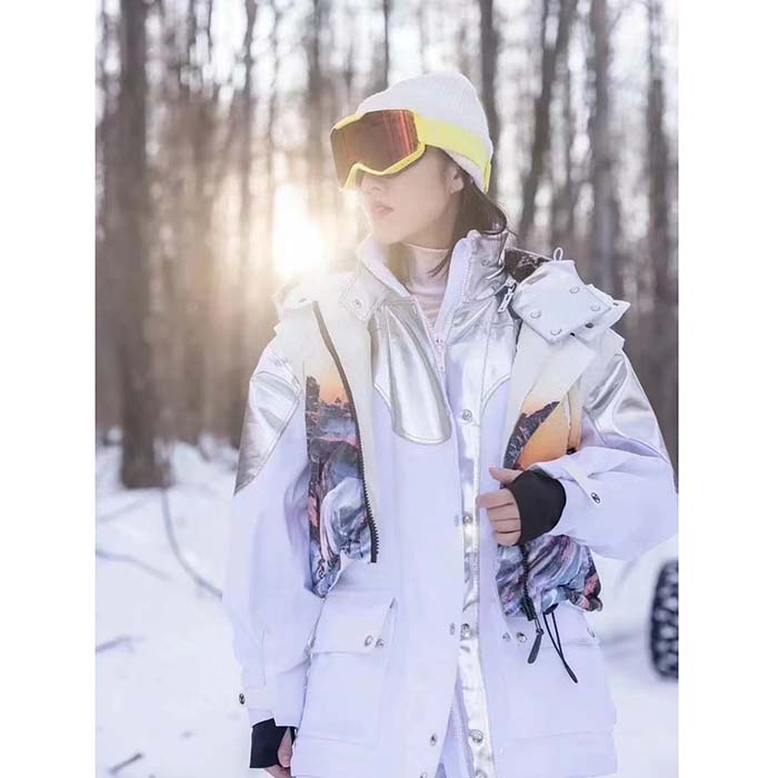 Louis Vuitton Women LV Electric Accent Ski Jacket Optical White Regular Fit (10)