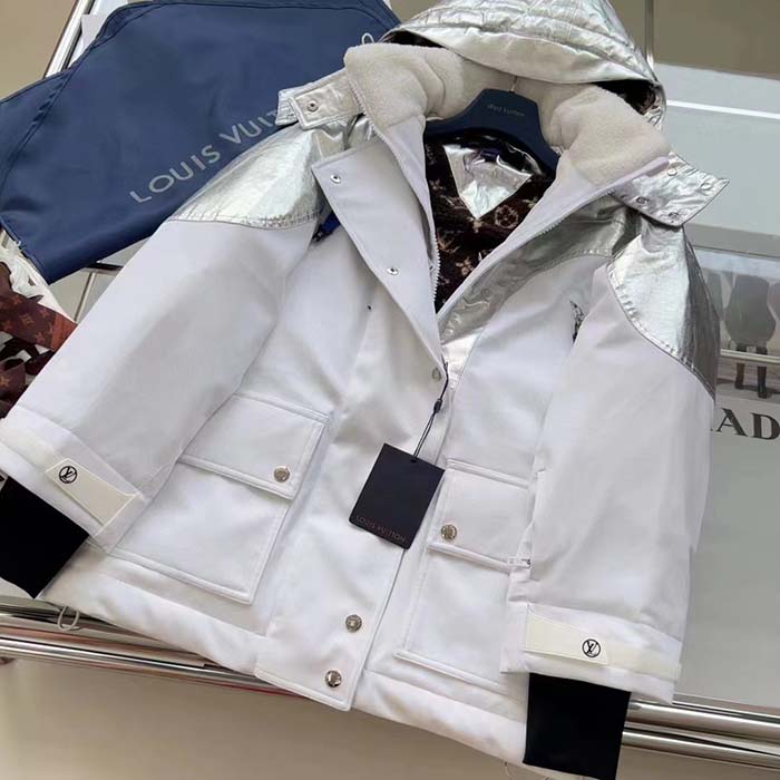 Louis Vuitton Women LV Electric Accent Ski Jacket Optical White Regular Fit (14)