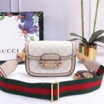 Gucci Women Horsebit 1955 GG Mini Bag Beige White GG Supreme Canvas – Bild 2