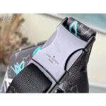 Louis Vuitton LV Unisex Discovery Bumbag Graffiti Green Monogram Coated Canvas Cowhide - Imagen 8