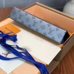 Louis Vuitton LV Unisex Pochette Voyage MM Bag Gunmetal Gray Monogram Coated Canvas - Imagen 4