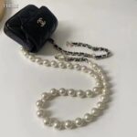 Chanel Women CC Shoulder Black Flap Bag Artificial Pearl Chain Calfskin Leather - Imagen 2