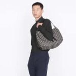 Dior Unisex CD Saddle Soft Bag Beige Black Dior Oblique Jacquard – Bild 12