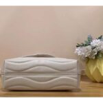 Louis Vuitton LV Women Hold Me Top-Handle Bag Beige Smooth Cowhide Leather - Imagen 5