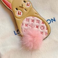 Louis Vuitton Unisex LV Bunny Key Holder Brown Pink Leather Canvas Mink (3)