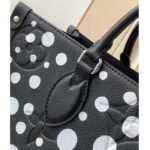 Louis Vuitton Unisex LVxYK OnTheGo MM Black White Embossed Grained Monogram Empreinte Cowhide - Imagen 9