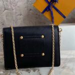 Louis Vuitton Women LV Twist Belt Chain Pouch Black Epi Grained Cowhide Leather - Imagen 4