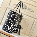 Louis Vuitton Women LVxYK Neverfull MM Tote Black White Embossed Grained Monogram Empreinte Cowhide - Bild 6