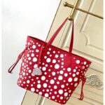 Louis Vuitton Women LVxYK Neverfull MM Tote Red White Embossed Grained Monogram Empreinte Cowhide - immagine 2