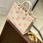 Louis Vuitton Women OnTheGo MM Tote Pink Embossed Supple Grained Cowhide Leather - immagine 3