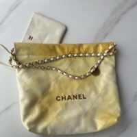 Chanel Women CC 22 Handbag Pearly Shaded Calfskin Gold-Tone Metal Ecru Golden (1)