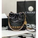 Chanel Women CC 22 Mini Handbag Shiny Crumpled Calfskin Gold-Tone Metal Black - immagine 2