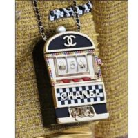 Chanel Women CC Slot Machine Minaudiere Resin Strass Imitation Pearl Gold-Tone Metal (5)