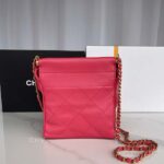 Chanel Women CC Small Bucket Bag Lambskin Resin Gold-Tone Metal Pink - immagine 5