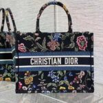 Dior Women CD Medium Book Tote Black Multicolor Dior Petites Fleurs Embroidery - Imagen 2
