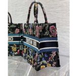 Dior Women CD Medium Book Tote Black Multicolor Dior Petites Fleurs Embroidery - Imagen 4