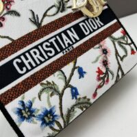Dior Women CD Medium Lady D-Lite Bag White Multicolor Dior Petites Fleurs Embroidery (1)
