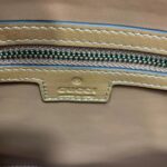 Gucci Unisex GG Python Shoulder Bag Double G Beige Ebony GG Supreme Canvas - Imagen 10