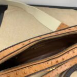 Gucci Unisex GG Python Shoulder Bag Double G Beige Ebony GG Supreme Canvas - Imagen 7