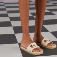 Gucci Unisex Interlocking G Cut-Out Slide Sandals White Leather Flat 2 cm Heel (5)