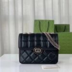 Gucci Women GG Deco Small Shoulder Bag Black Quilted Leather - Imagen 3