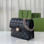 Gucci Women GG Deco Small Shoulder Bag Black Quilted Leather - Imagen 4