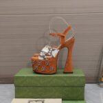 Gucci Women GG Interlocking G Studs Sandal Python Print Leather Camel Suede 15 Cm Heel - Imagen 3