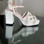 Gucci Women GG Interlocking G Studs Sandal White Leather Mid 8 Cm Heel – Image 2