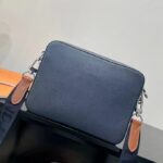Louis Vuitton LV Unisex Trio Messenger Bag Blue Navy Cowhide Leather - Imagen 3