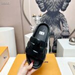 Louis Vuitton LV Unisex Waterfront Mule Black Maxi Damier Rubber Waterproof Rubber - Imagen 10