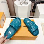 Louis Vuitton LV Unisex Waterfront Mule Lagoon Blue Maxi Damier Rubber Waterproof Rubber - Imagen 8