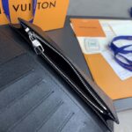 Louis Vuitton Unisex Brazza Wallet Taïga Leather Stamped LV Initials Grained Calfskin - Image 6