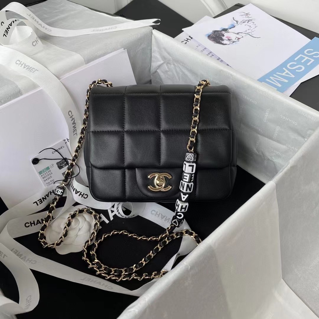 Chanel Women CC Small Flap Bag Grained Calfskin Gold Tone Metal Black (5)
