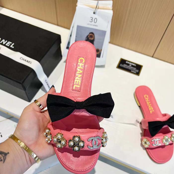 Chanel Women Mules Lambskin Pink Black 1.5 Cm Heel (1)