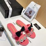 Chanel Damslippers Lammskinn Rosa Svart 1,5 Cm Klack