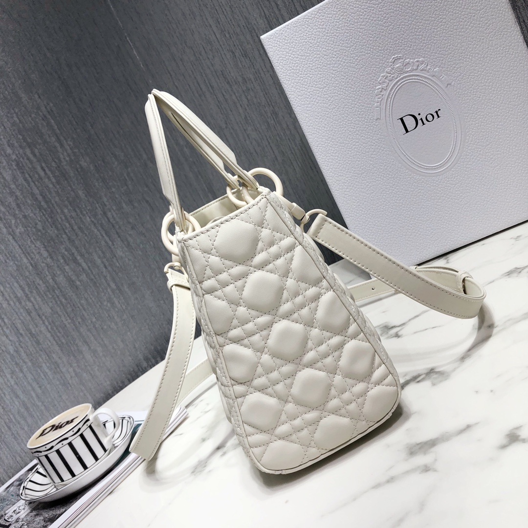 Dior Women CD Medium Lady Dior Bag Latte Cannage Lambskin (6)