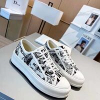 Dior Women Shoes CD Walk’N’Dior Platform Sneaker White Black Cotton Embroidered Plan De Paris (1)