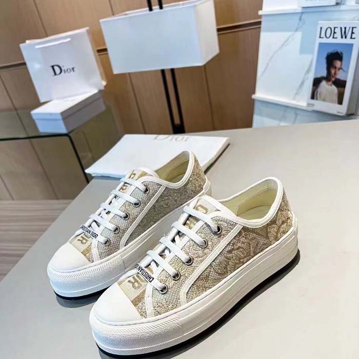 Dior Women Shoes CD Walk’N’Dior Sneaker White Cotton Embroidered Jardin D’Hiver Motif (2)