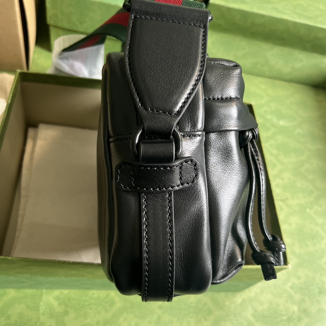Gucci GG Women Shoulder Bag Tonal Double G Black Leather (3)