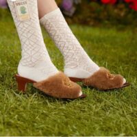 Gucci GG Women’s Mid-Heel Slide Sandal Brown Fabric Horsebit 5.6 Cm Heel (12)