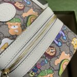 Gucci Unisex Animal Print Multi-Function Bag Beige Ebony GG Supreme Canvas - immagine 9